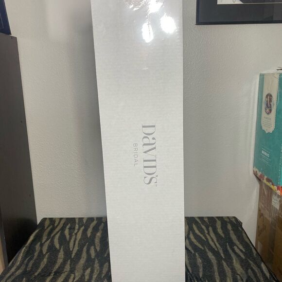 WEDDING DRESS  - Picture 4 of 11